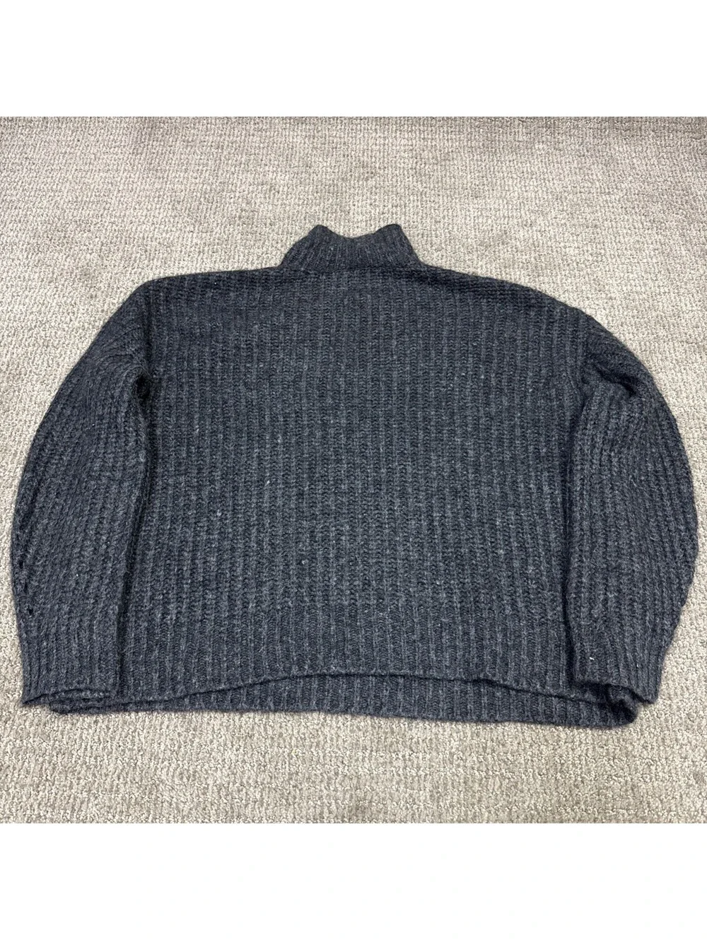 J.Crew Sweater Gray Long Sleeve Pullover Women’s Size Medium